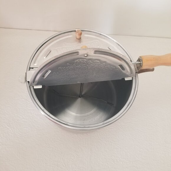 WHIRLEY POP Popcorn Popper Hand Crank Wabash Valley Farms Stovetop 6 Quart - Picture 12 of 14